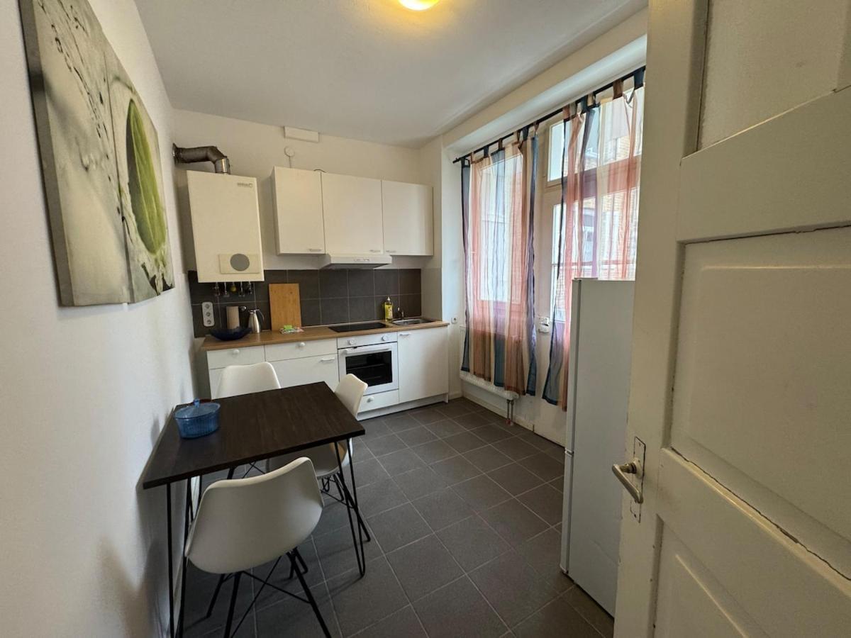 Wohung Im Osten Von 2 Appartement *