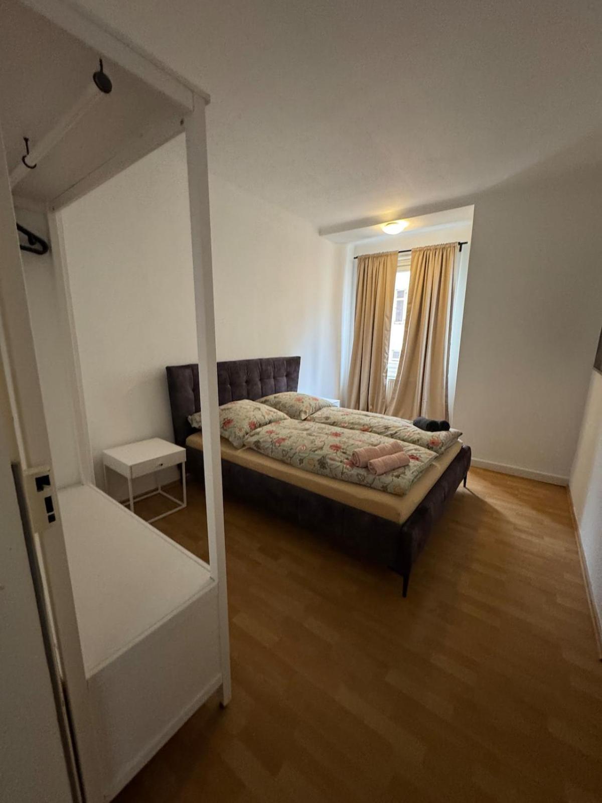 Wohung Im Osten Von 2 Appartement